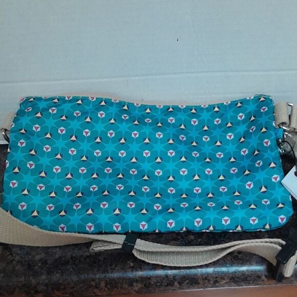 Kipling "Presto" Crossbody/ Fanny Pack...New - Picture 8 of 12